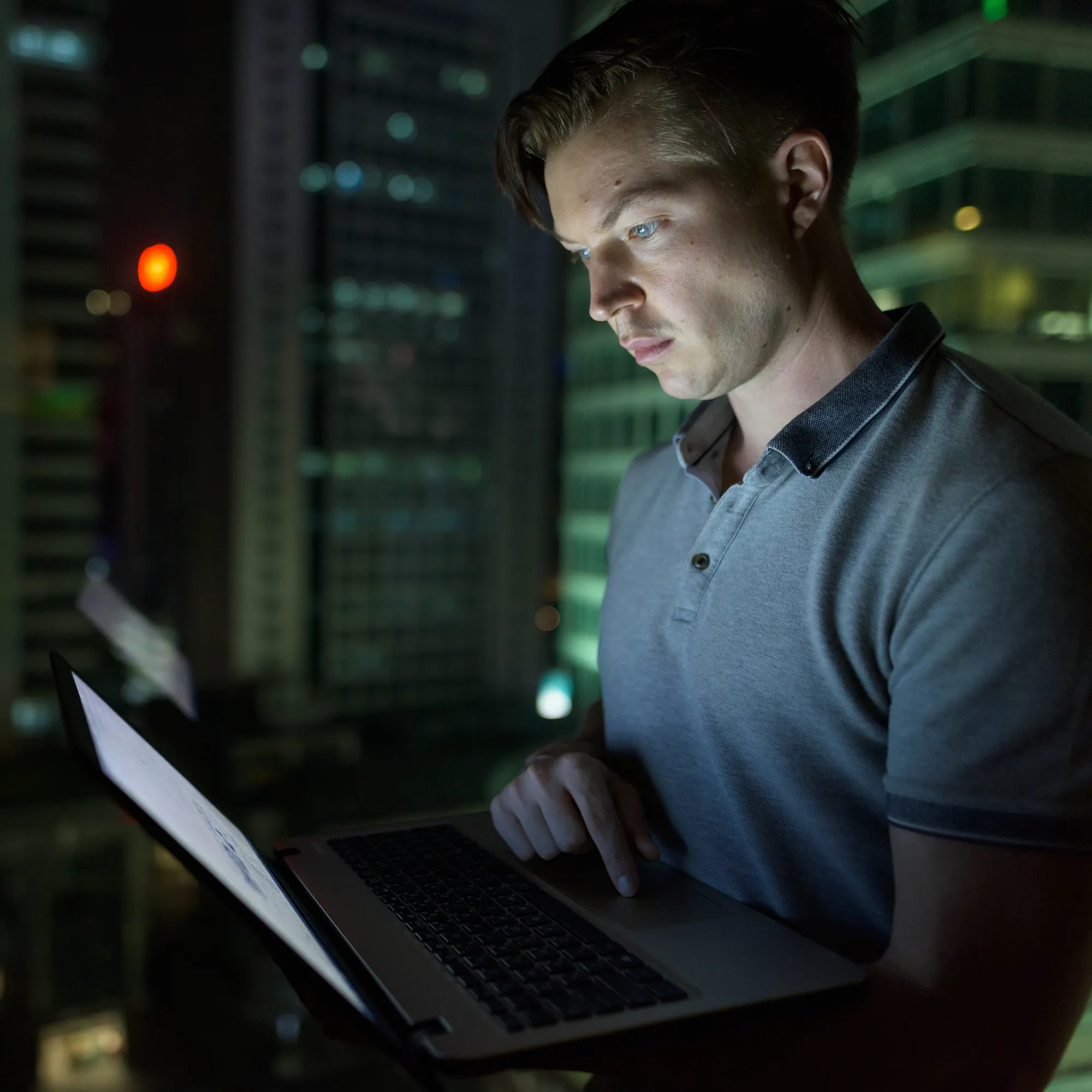 VM-data-cdsi-man Tune your data with Cornerstone Database Support Services